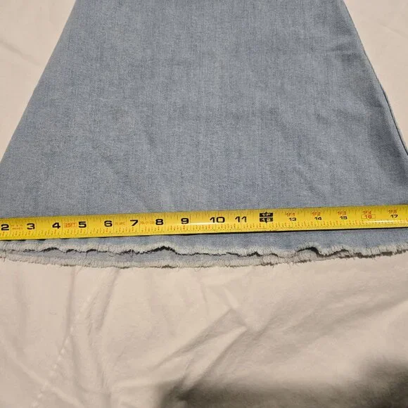 NWT Shyanne Country Wear Mid Rise Flare Distressed Jeans 28 Regular x 34 Long - Picture 16 of 16